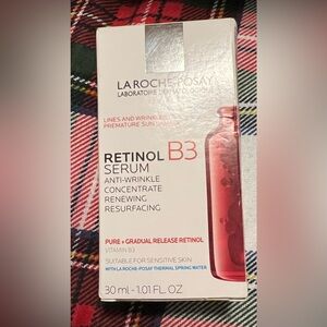 NIB La Roche-Posay Retinol B3 Serum. 1.01 fl oz.